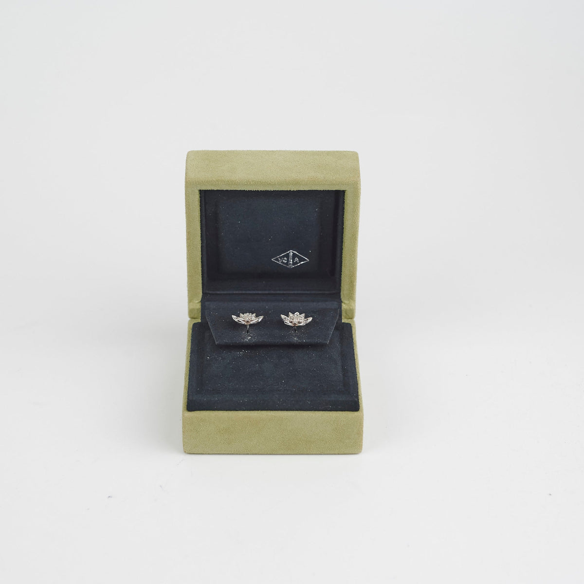 Van Cleef & Arpels Lotus Diamond Earrings White Gold - photo 2